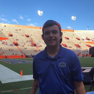 Meet your Posher, Logan